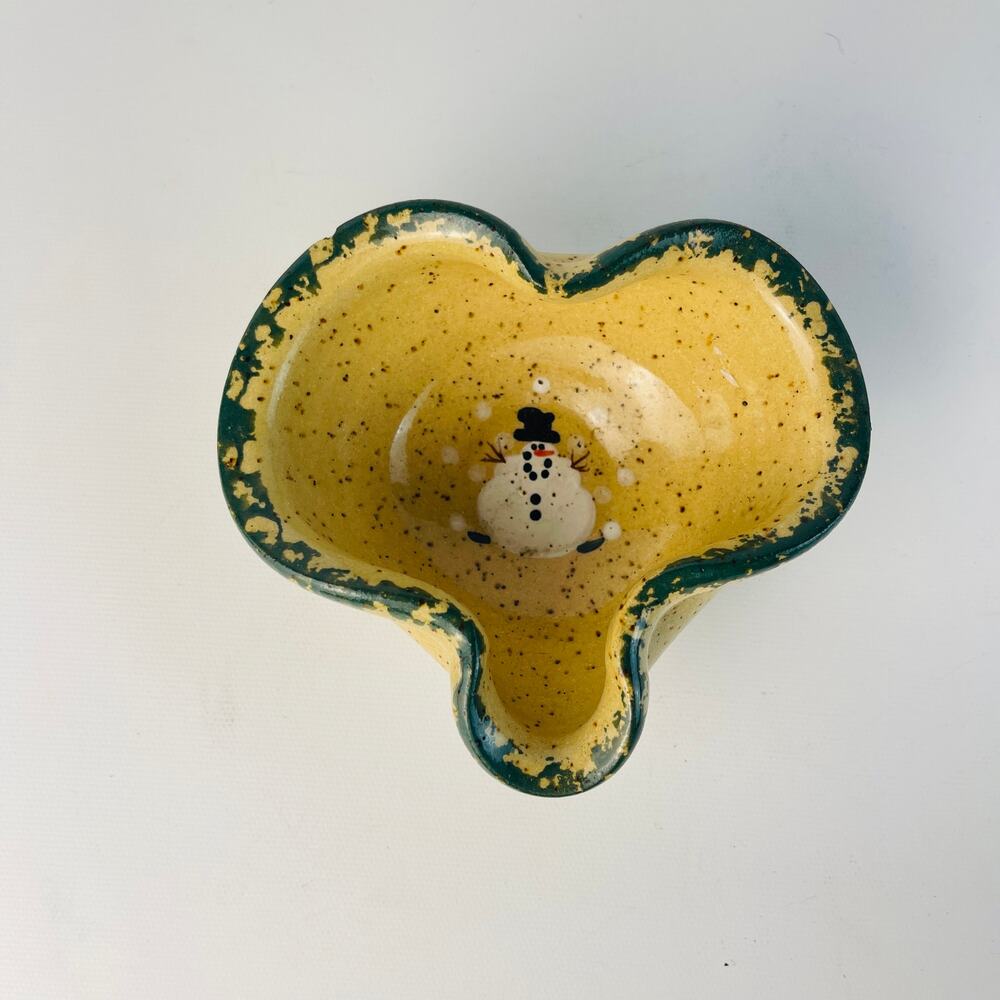 Three Rivers Speckled Studio Pottery Hand Painted Snowman Bowl 4 1/2” Green Trim